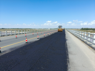 第一师阿拉尔市公路养护:筑牢安全畅行之基