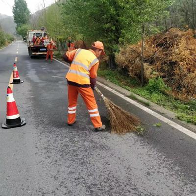 天水公路事业发展中心:“五一”节前公路安全保畅不放松