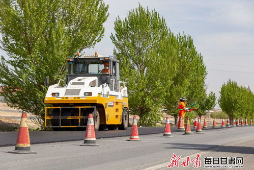 张掖 国道312线公路养护工程加紧施工
