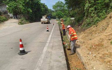 防城公路养护中心多措并举防汛备汛