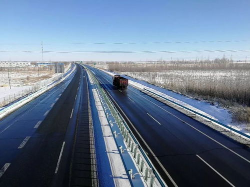 公路养护网 风雪中的不懈坚守