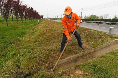 宿迁公路部门加强公路日常养护 全力确保“畅、安、舒、美”