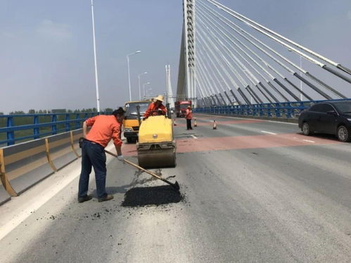 蔡甸公路局全力做好 五一 期间 公路养护安全保畅工作