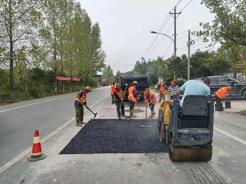 祁阳市公路建设养护中心战高温 斗酷暑 保障公路安全畅通